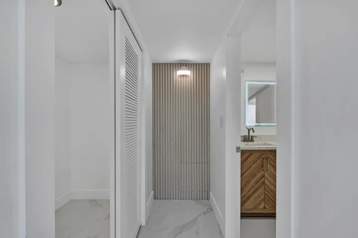 10 Primary Closets (2)