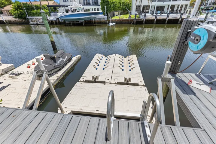 Dock
