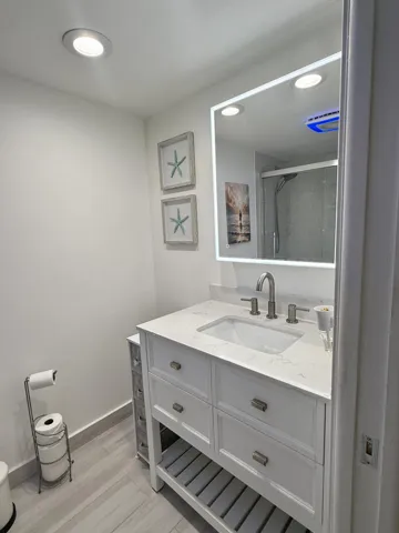 master bathroom 1