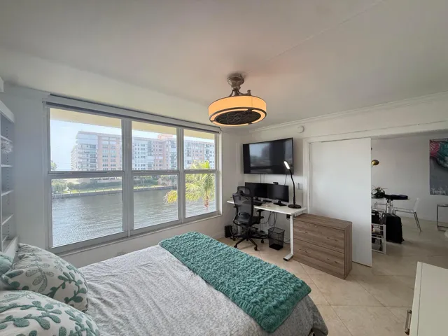 bedroom waterview 5