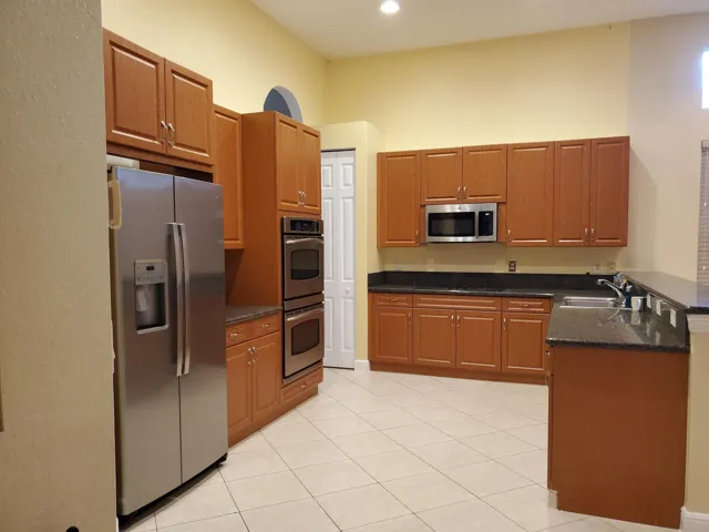 Kitchen 3