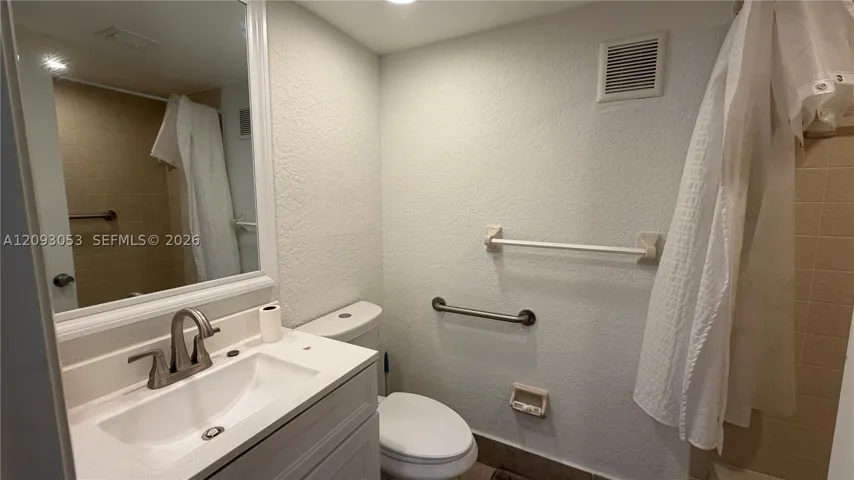 2nd bathroom