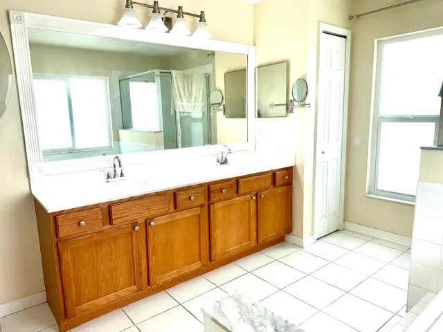 main bath sink h