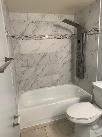 Shower master bedroom