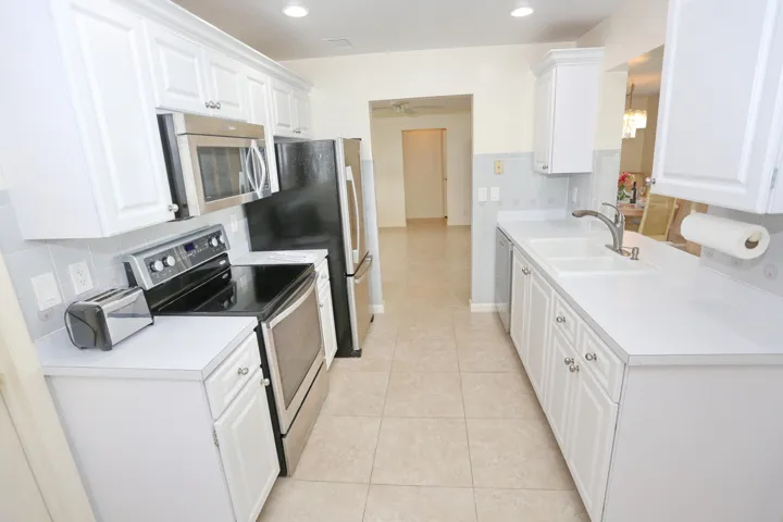 016-038-Kitchen-4200x2800