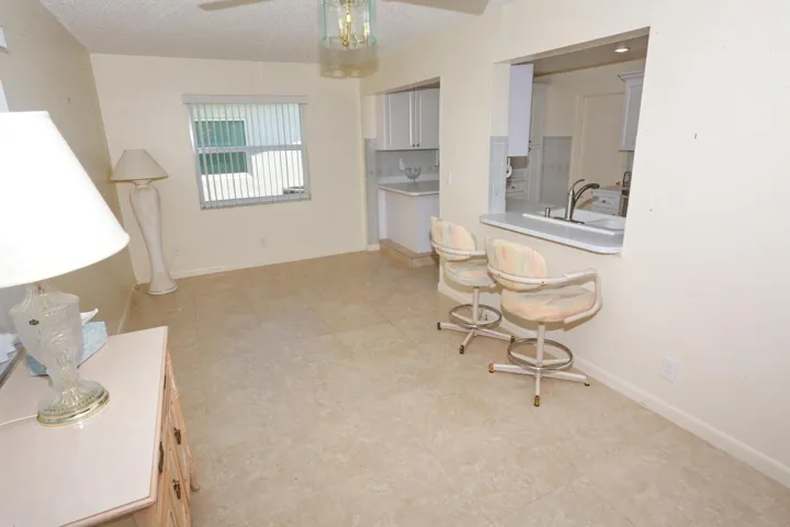 020-024-Family Room-4200x2800