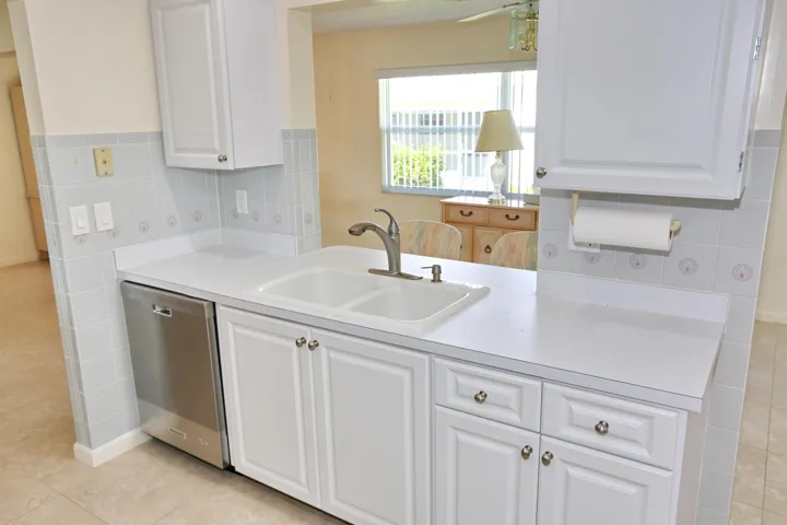 015-042-Kitchen-4200x2800