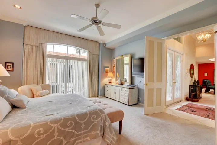 Master bedroom opens to foyer
