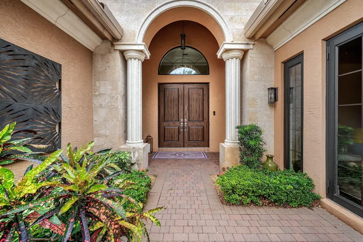 ENTRANCE