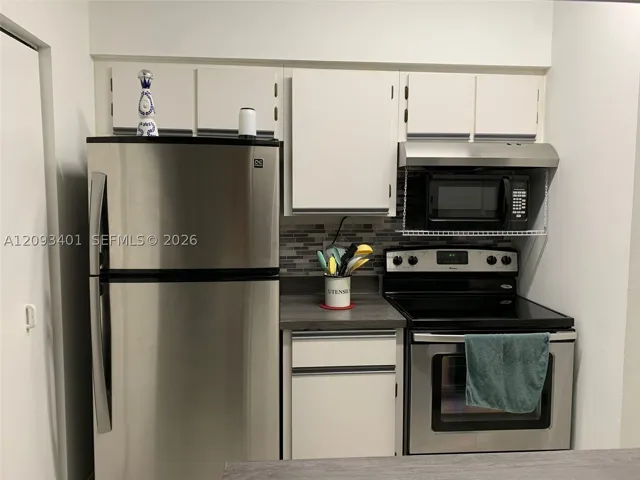 18342 Nw 68th Ave O, Hialeah, Florida 33015