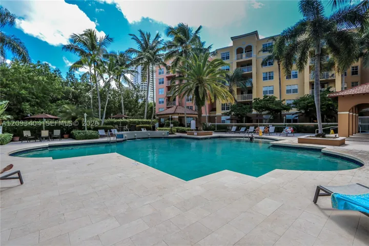 19555 E Country Club Dr 8202, Aventura, Florida 33180