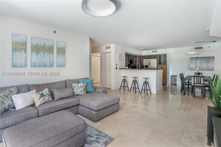 19555 E Country Club Dr 8202, Aventura, Florida 33180