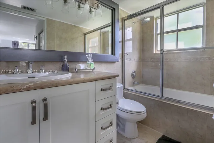 19555 E Country Club Dr 8202, Aventura, Florida 33180