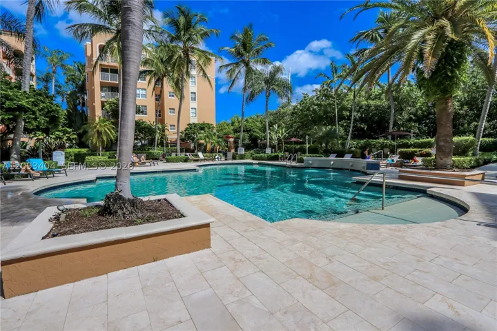 19555 E Country Club Dr 8202, Aventura, Florida 33180