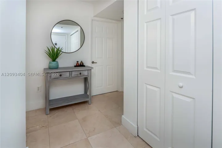 19555 E Country Club Dr 8202, Aventura, Florida 33180