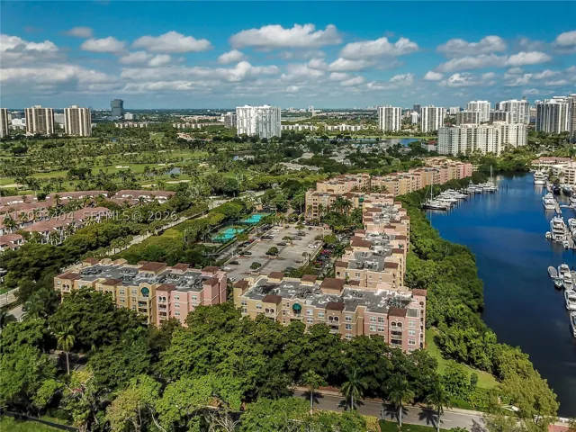 19555 E Country Club Dr 8202, Aventura, Florida 33180