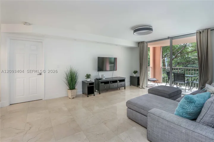 19555 E Country Club Dr 8202, Aventura, Florida 33180
