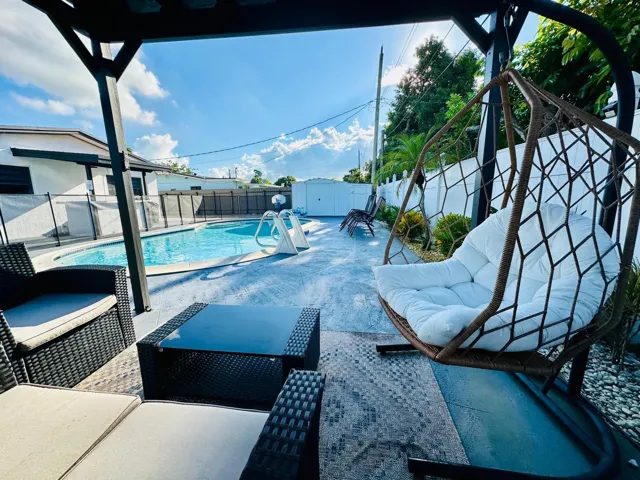 pool 4