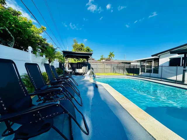 pool 2