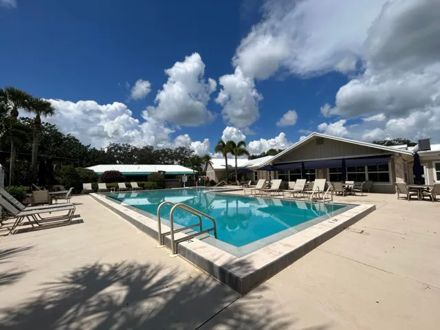 Public pool