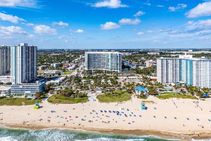 1 N Ocean Boulevard 1607 8