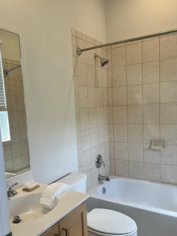 3rd Floor Guest Full Bath