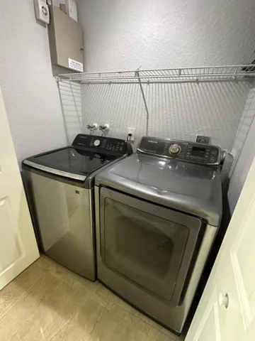 3rd floor laundry