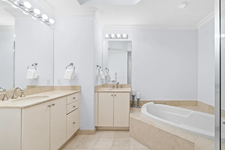 Primary Bathroom W Dual Sinks