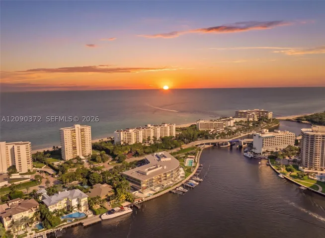 Minutes from the beach