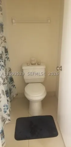 3650 Inverrary Dr 2y, Lauderhill, Florida 33319