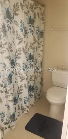 3650 Inverrary Dr 2y, Lauderhill, Florida 33319