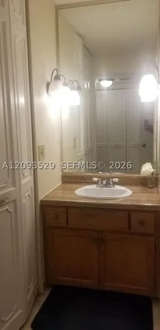 3650 Inverrary Dr 2y, Lauderhill, Florida 33319