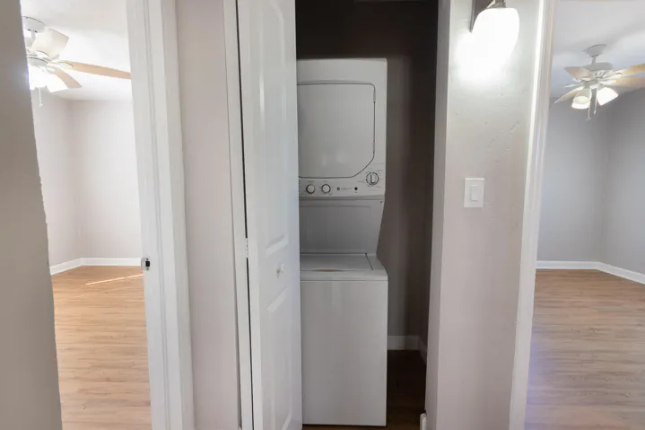 823 3rd Ave_Inside-10