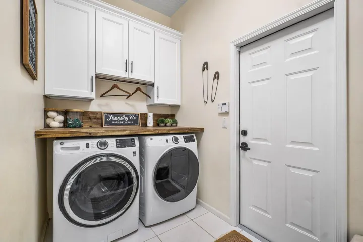 019-13514NorthumberlandCircle-Wellington