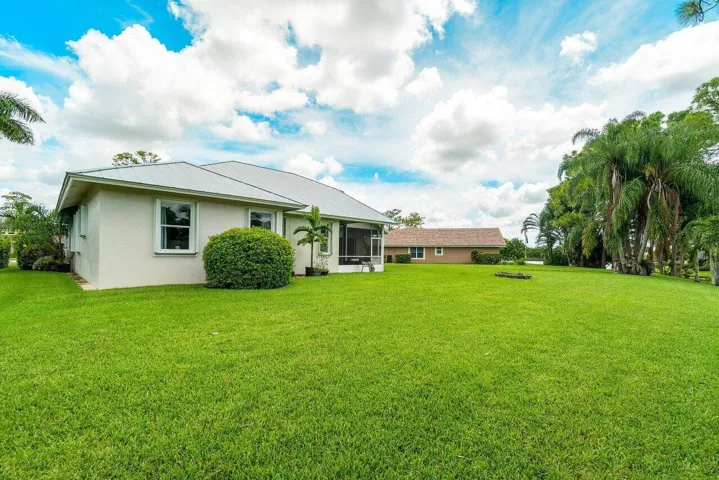 037-13514NorthumberlandCircle-Wellington