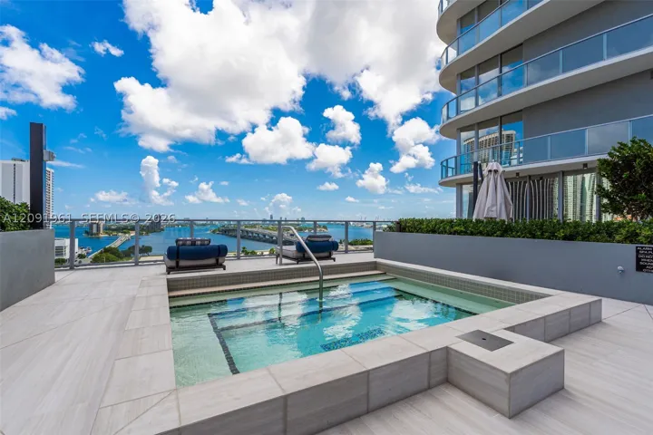 Jacuzzi outdoor