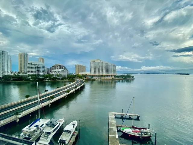 801 Brickell Bay Dr 769, Miami, Florida 33131