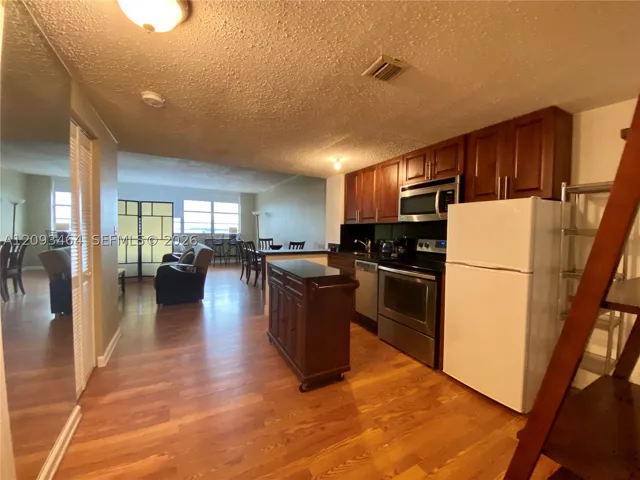 801 Brickell Bay Dr 769, Miami, Florida 33131