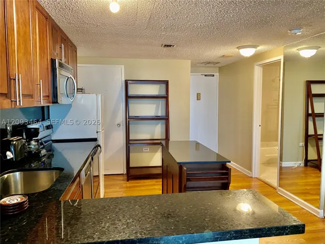801 Brickell Bay Dr 769, Miami, Florida 33131