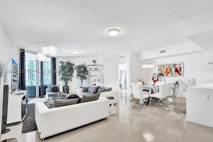 17301 Biscayne Blvd 1207, North Miami Beach, Florida 33160