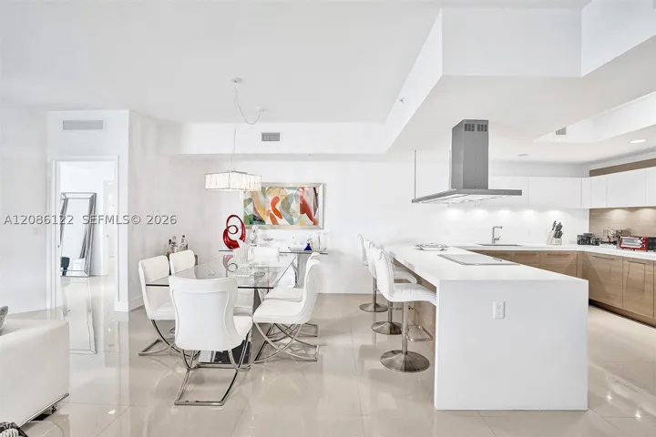 17301 Biscayne Blvd 1207, North Miami Beach, Florida 33160