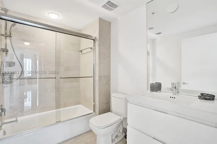 17301 Biscayne Blvd 1207, North Miami Beach, Florida 33160
