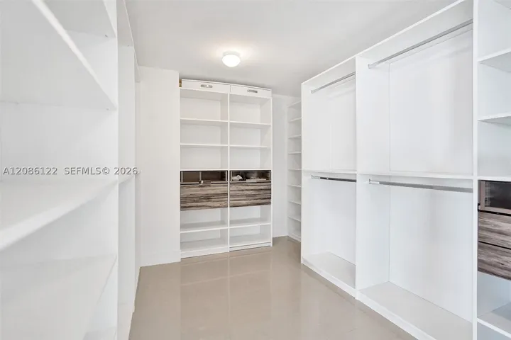 17301 Biscayne Blvd 1207, North Miami Beach, Florida 33160