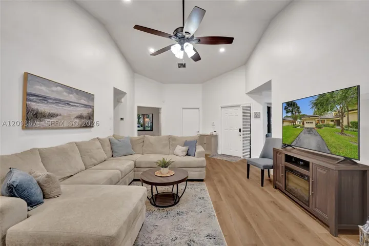465 Nw 95th Ave, Plantation, Florida 33324