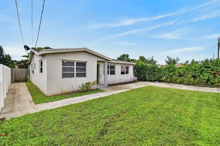 1037W28thSt(3)