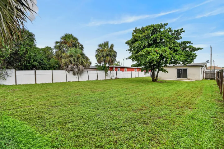 1037W28thSt(38)