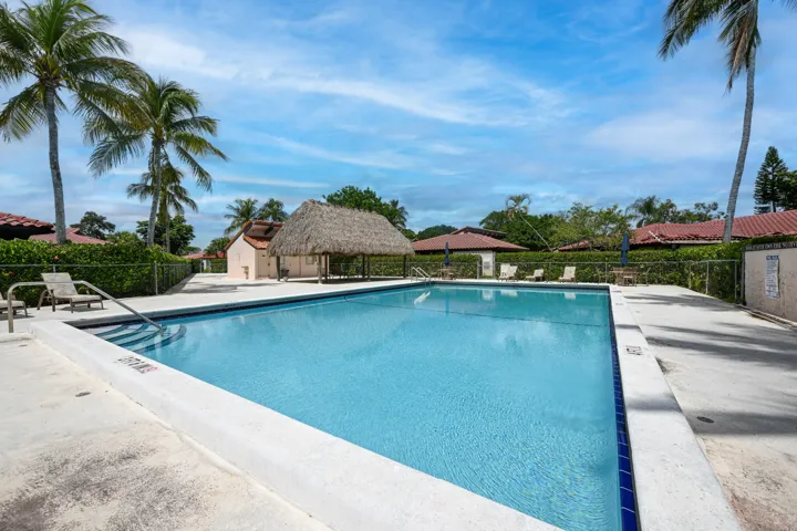 8129-Pool21