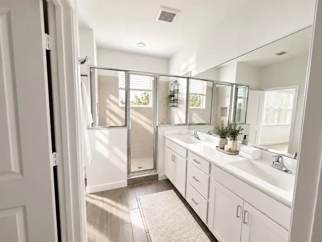3.MasterBathroom