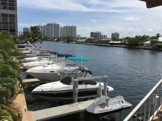 Dock