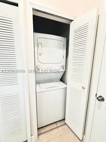3423 W 80th St 204, Hialeah, Florida 33018